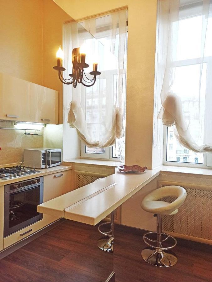 Apartment двухуровневая дизайнерская в центре киева *